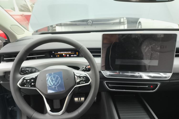 Used Volkswagen ID.7 VIZZION 2024 AIR model Interior 2