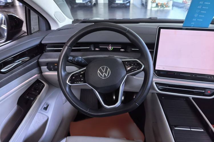 Used Volkswagen ID.7 VIZZION 2024 First Edition Interior 2