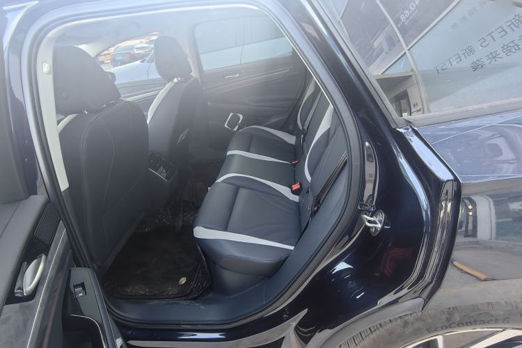 Used Volkswagen ID.7 VIZZION 2024 PRO Model Interior 3