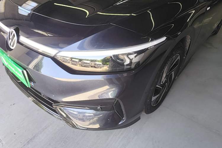 Used Volkswagen ID.7 VIZZION 2024 First Edition Left Front Headlight