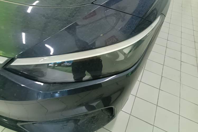 Used Volkswagen ID.7 VIZZION 2024 AIR model Left Front Headlight
