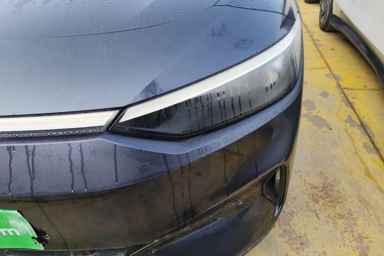 Used Volkswagen ID.7 VIZZION 2024 AIR model Left Front Headlight