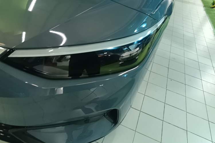 Used Volkswagen ID.7 VIZZION 2024 PRIME Left Front Headlight