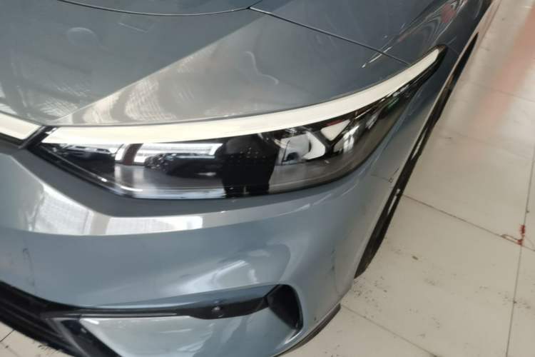 Used Volkswagen ID.7 VIZZION 2024 AIR model Left Front Headlight