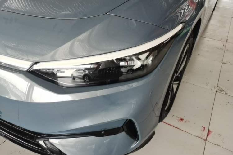 Used Volkswagen ID.7 VIZZION 2024 AIR model Left Front Headlight