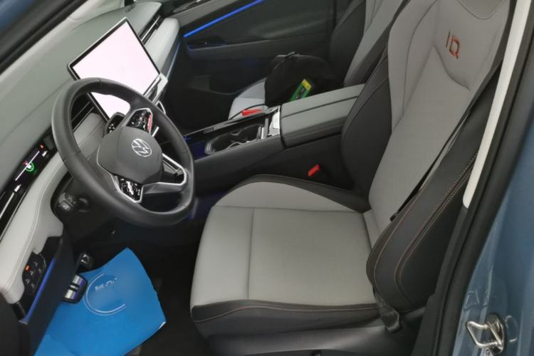 Used Volkswagen ID.7 VIZZION 2024 AIR model Left Front Seat