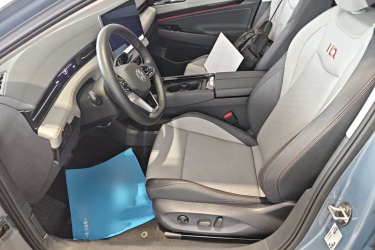 Used Volkswagen ID.7 VIZZION 2024 AIR model Left Front Seat