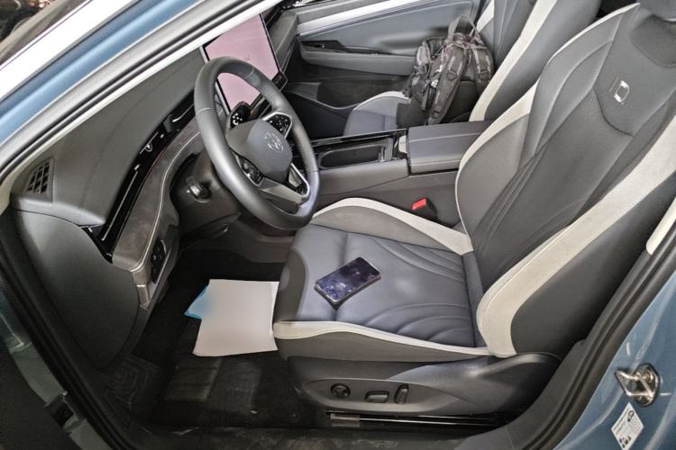 Used Volkswagen ID.7 VIZZION 2024 PRO Model Left Front Seat