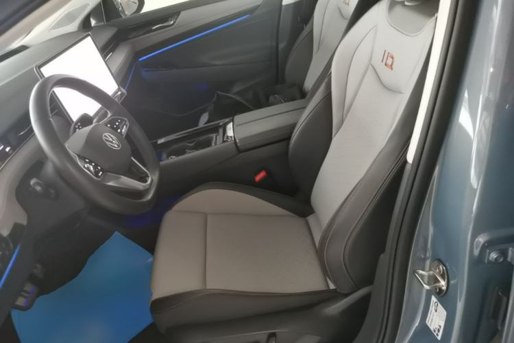 Used Volkswagen ID.7 VIZZION 2024 AIR model Left Front Seat