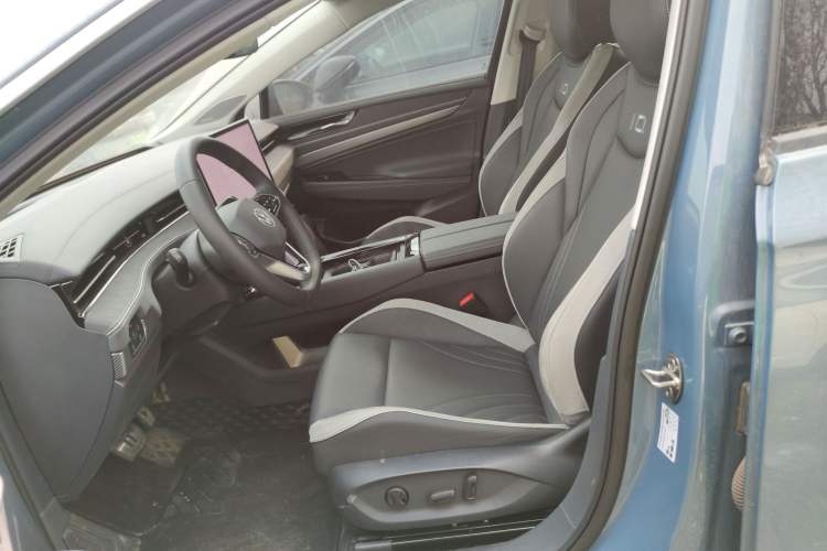 Used Volkswagen ID.7 VIZZION 2024 PRO Model Left Front Seat