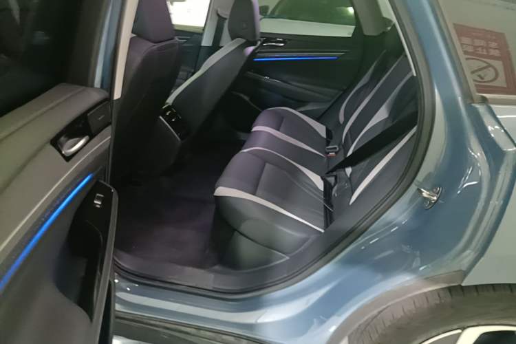 Used Volkswagen ID.7 VIZZION 2024 PRO Model Left Rear Seat
