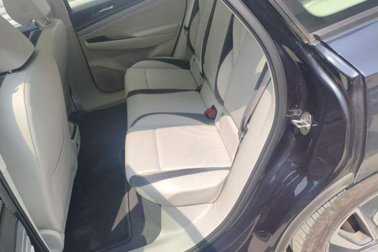 Used Volkswagen ID.7 VIZZION 2024 First Edition Left Rear Seat