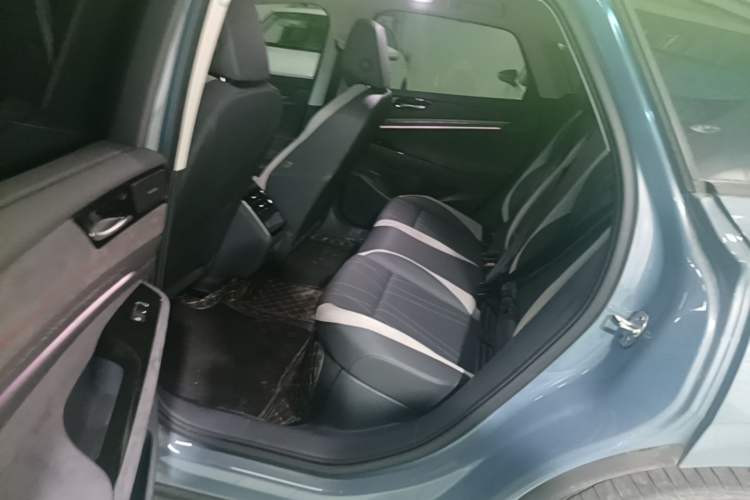 Used Volkswagen ID.7 VIZZION 2024 PRIME Left Rear Seat