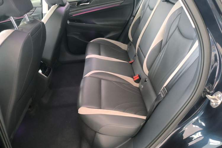 Used Volkswagen ID.7 VIZZION 2024 PRO Model Left Rear Seat