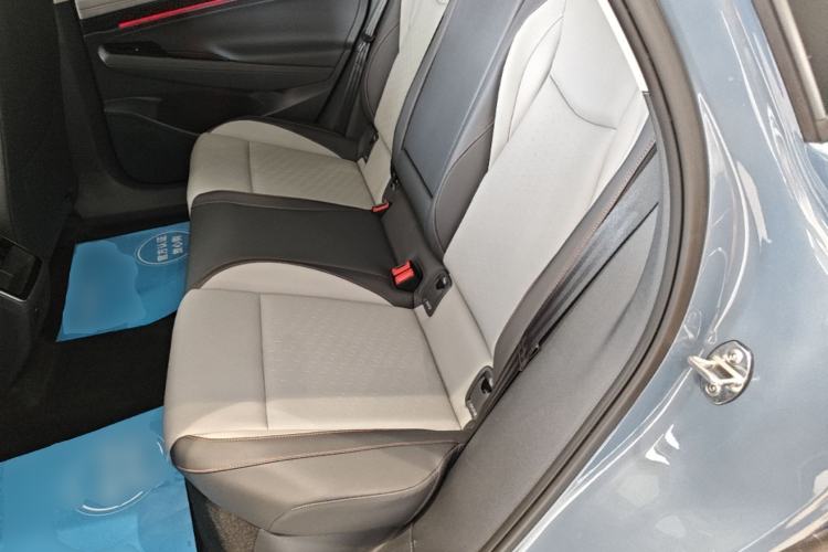Used Volkswagen ID.7 VIZZION 2024 AIR model Left Rear Seat