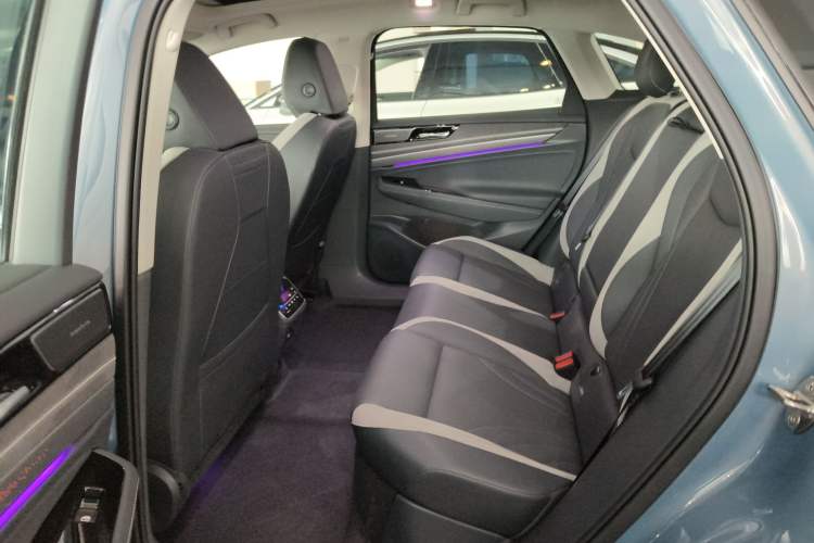 Used Volkswagen ID.7 VIZZION 2024 PRO Model Left Rear Seat