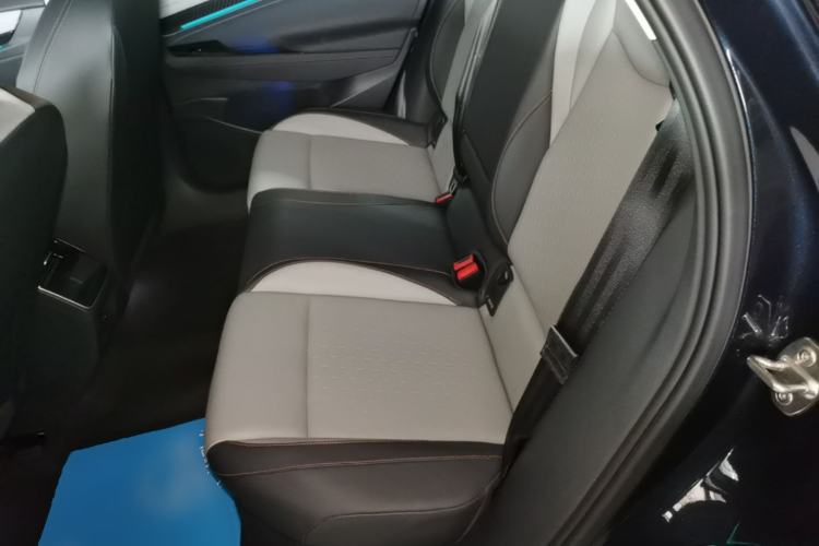 Used Volkswagen ID.7 VIZZION 2024 AIR model Left Rear Seat