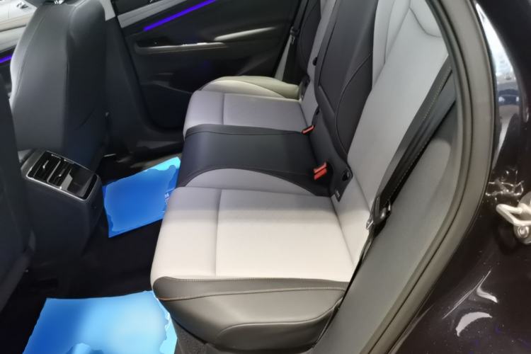 Used Volkswagen ID.7 VIZZION 2024 AIR model Left Rear Seat
