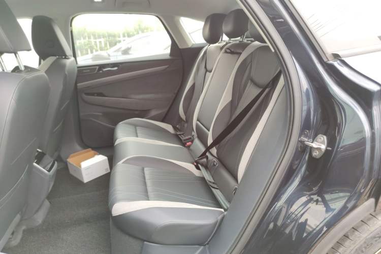 Used Volkswagen ID.7 VIZZION 2024 PRIME Left Rear Seat