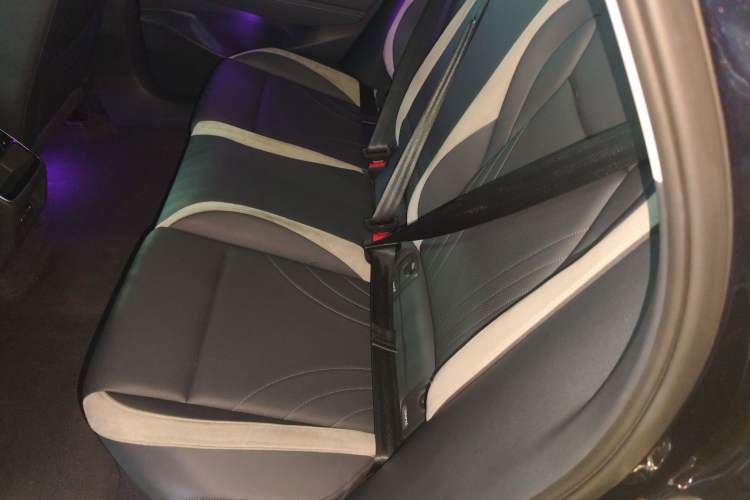 Used Volkswagen ID.7 VIZZION 2024 First Edition Left Rear Seat