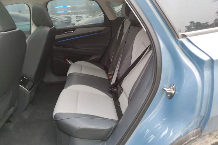 Used Volkswagen ID.7 VIZZION 2024 AIR model Left Rear Seat