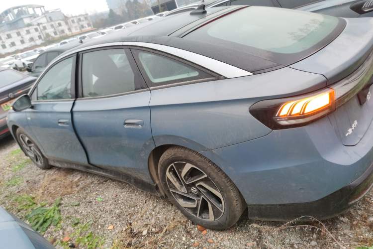 Used Volkswagen ID.7 VIZZION 2024 First Edition Left Side