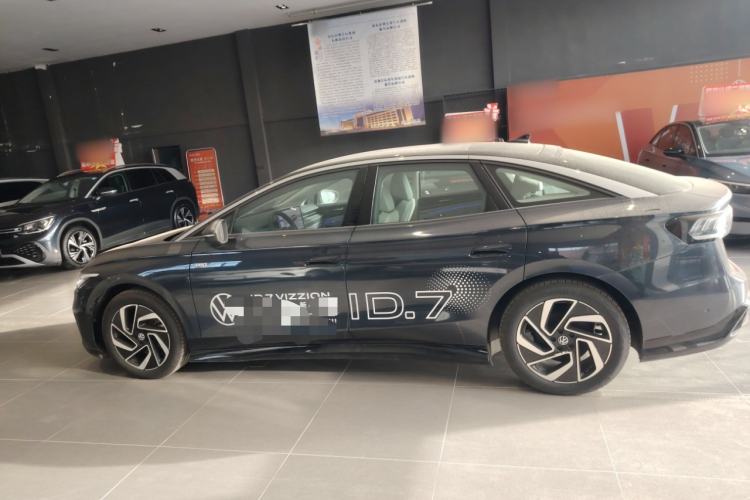 Used Volkswagen ID.7 VIZZION 2024 First Edition Left Side