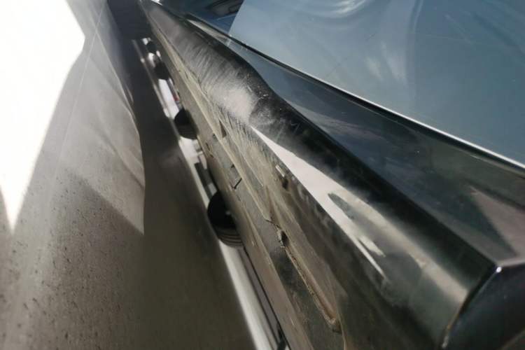 Used Volkswagen ID.7 VIZZION 2024 AIR model Left Side Sill