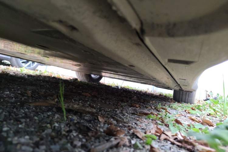 Used Volkswagen ID.7 VIZZION 2024 AIR model Left Side Sill