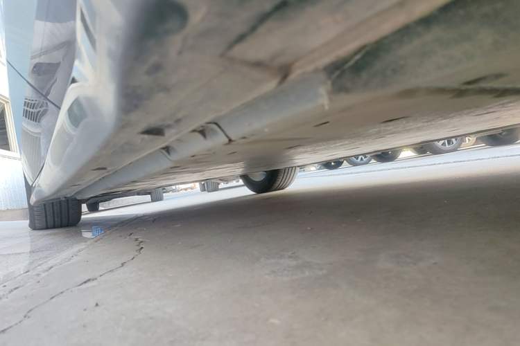 Used Volkswagen ID.7 VIZZION 2024 First Edition Left Side Sill
