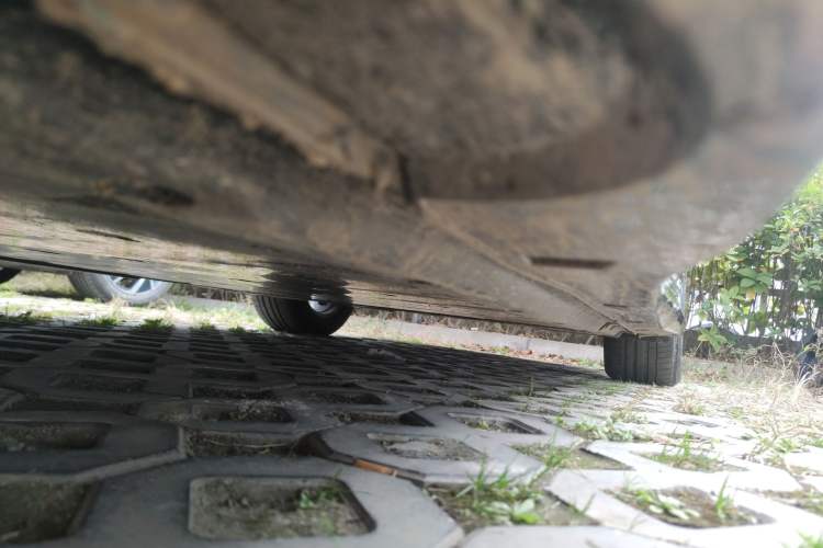 Used Volkswagen ID.7 VIZZION 2024 AIR model Left Side Sill