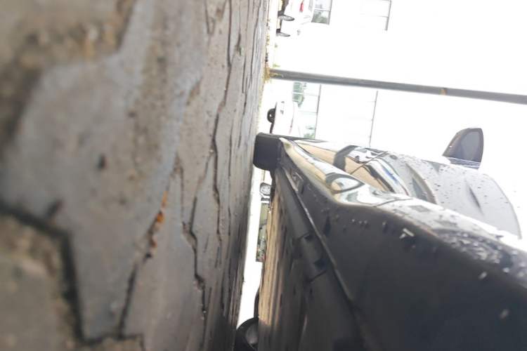 Used Volkswagen ID.7 VIZZION 2024 PRO Model Left Side Sill