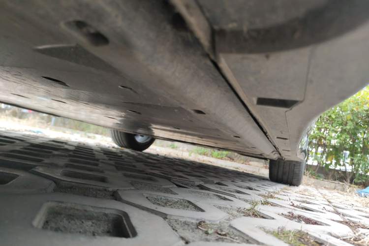 Used Volkswagen ID.7 VIZZION 2024 PRIME Left Side Sill