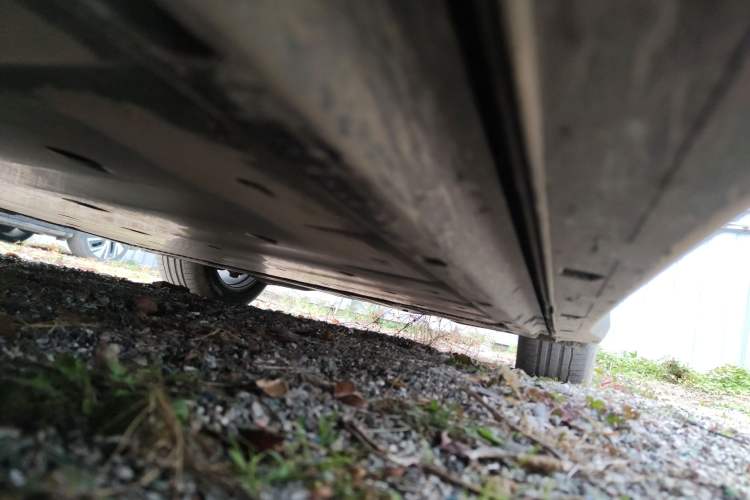 Used Volkswagen ID.7 VIZZION 2024 AIR model Left Side Sill