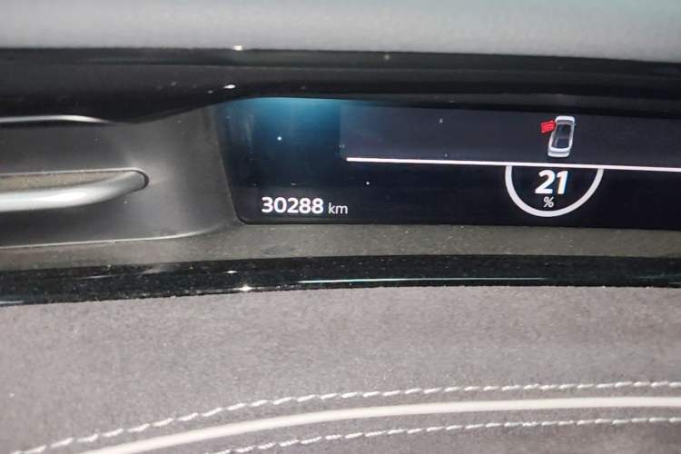 Used Volkswagen ID.7 VIZZION 2024 First Edition Odometer Close Up