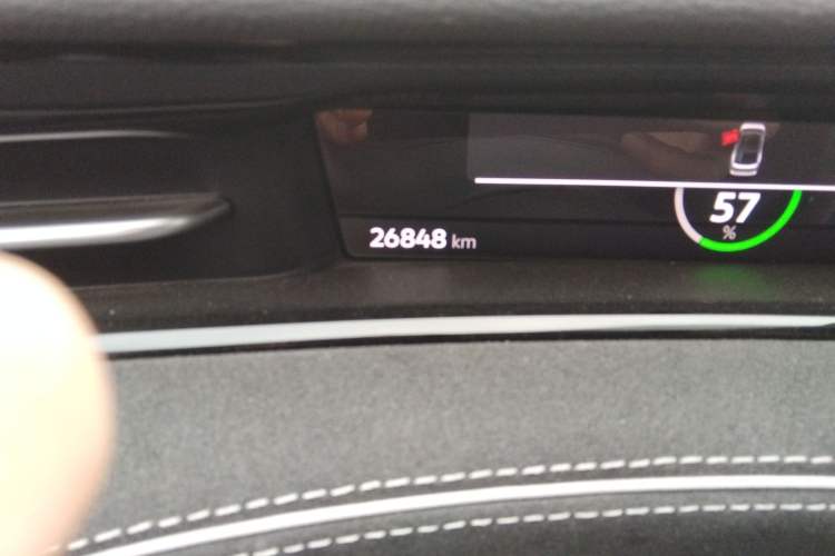 Used Volkswagen ID.7 VIZZION 2024 PRO Model Odometer Close Up