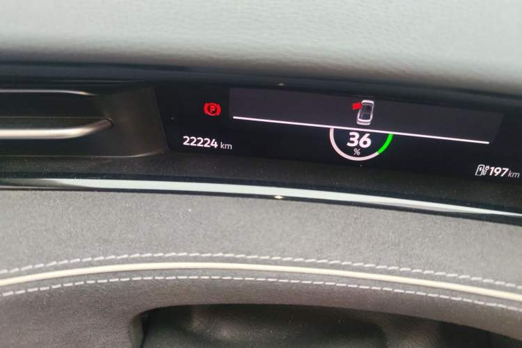 Used Volkswagen ID.7 VIZZION 2024 First Edition Odometer Close Up