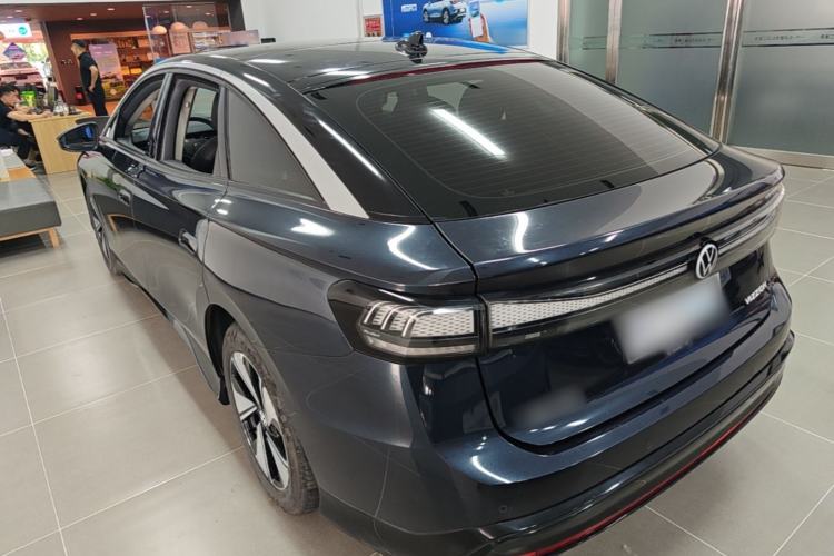 Used Volkswagen ID.7 VIZZION 2024 AIR model Rear Left 45 Deg