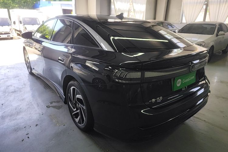Used Volkswagen ID.7 VIZZION 2024 First Edition Rear Left 45 Deg