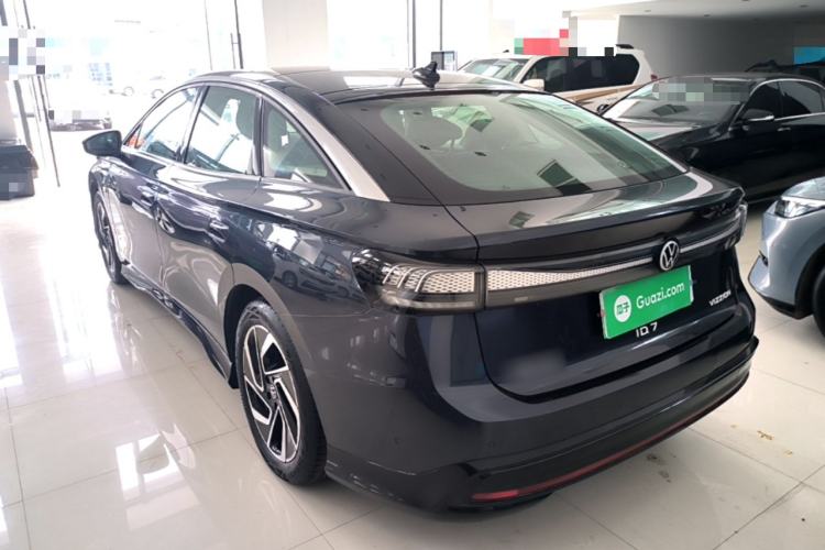 Used Volkswagen ID.7 VIZZION 2024 PRO Model Rear Left 45 Deg