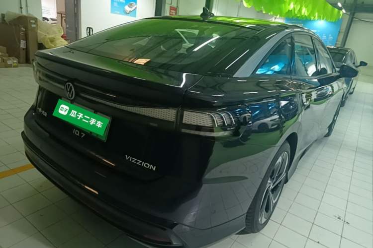 Used Volkswagen ID.7 VIZZION 2024 PRIME Rear Right 45 Deg