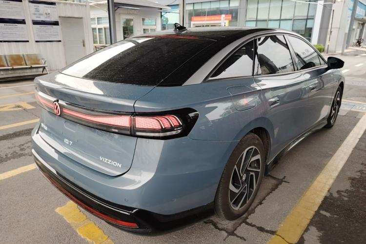 Used Volkswagen ID.7 VIZZION 2024 PRO Model Rear Right 45 Deg