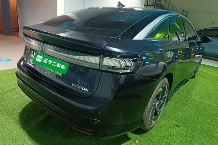 Used Volkswagen ID.7 VIZZION 2024 PRIME Rear Right 45 Deg