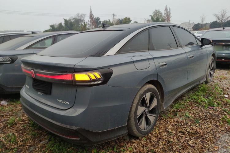 Used Volkswagen ID.7 VIZZION 2024 AIR model Rear Right 45 Deg