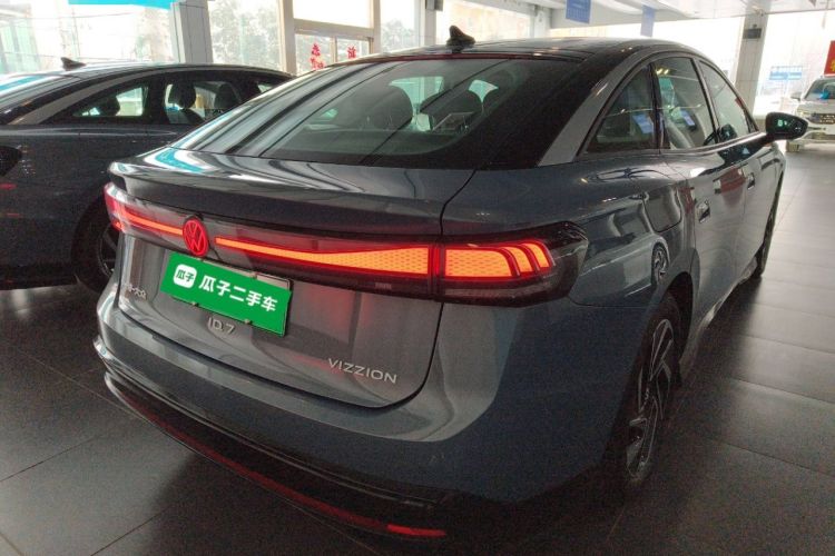 Used Volkswagen ID.7 VIZZION 2024 PRO Model Rear Right 45 Deg