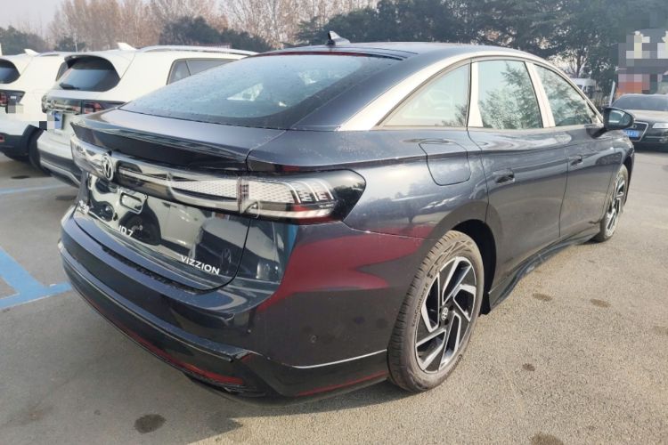 Used Volkswagen ID.7 VIZZION 2024 PRO Model Rear Right 45 Deg
