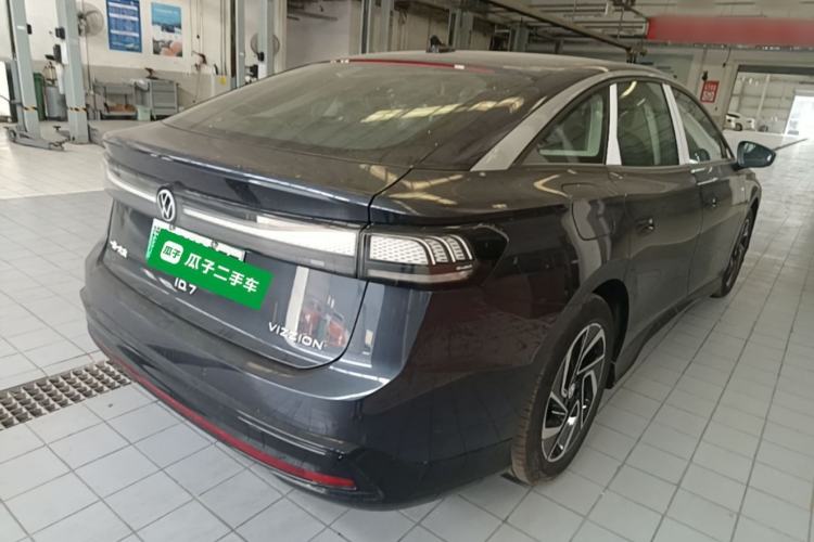 Used Volkswagen ID.7 VIZZION 2024 PRO Model Rear Right 45 Deg
