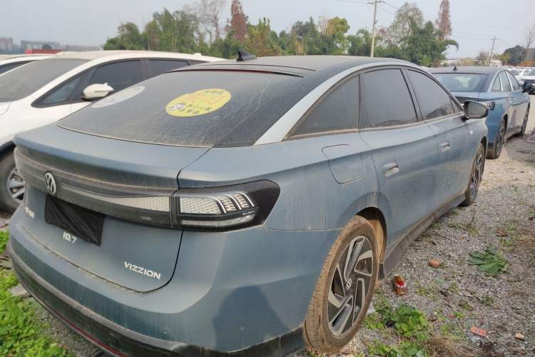 Used Volkswagen ID.7 VIZZION 2024 PRO Model Rear Right 45 Deg