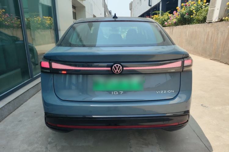 Used Volkswagen ID.7 VIZZION 2024 AIR model Rear