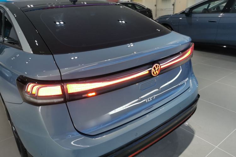 Used Volkswagen ID.7 VIZZION 2024 PRO Model Rear